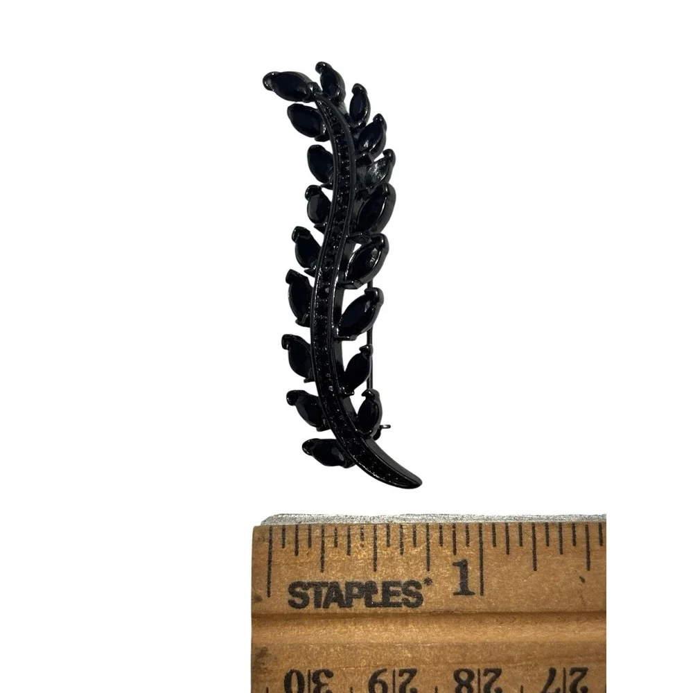 Vintage Signed Monet Dark Silver Tone Black Rhinestone Fern Leaf Brooch Pin